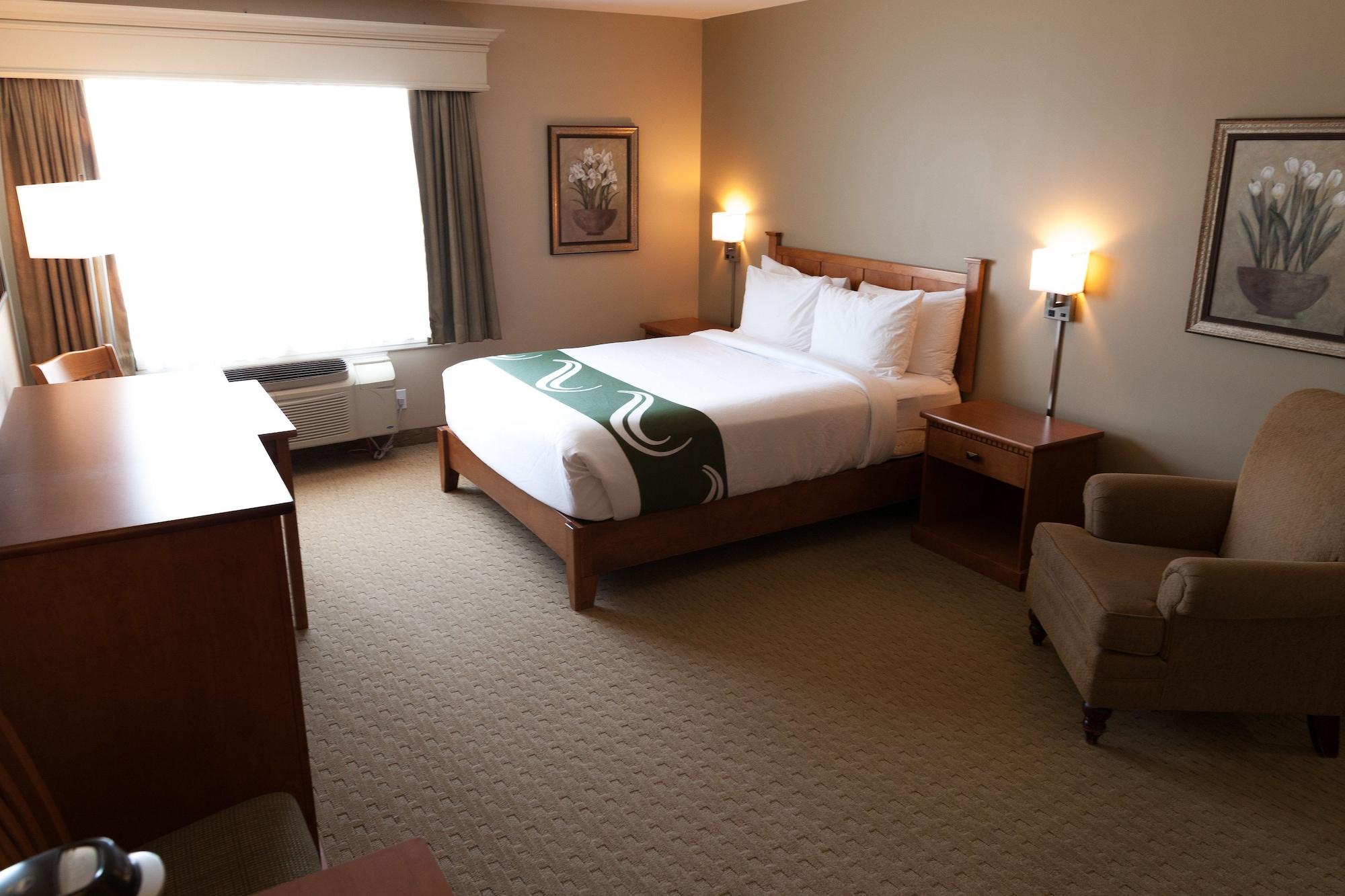 Quality Inn & Suites Amsterdam Fredericton Kültér fotó