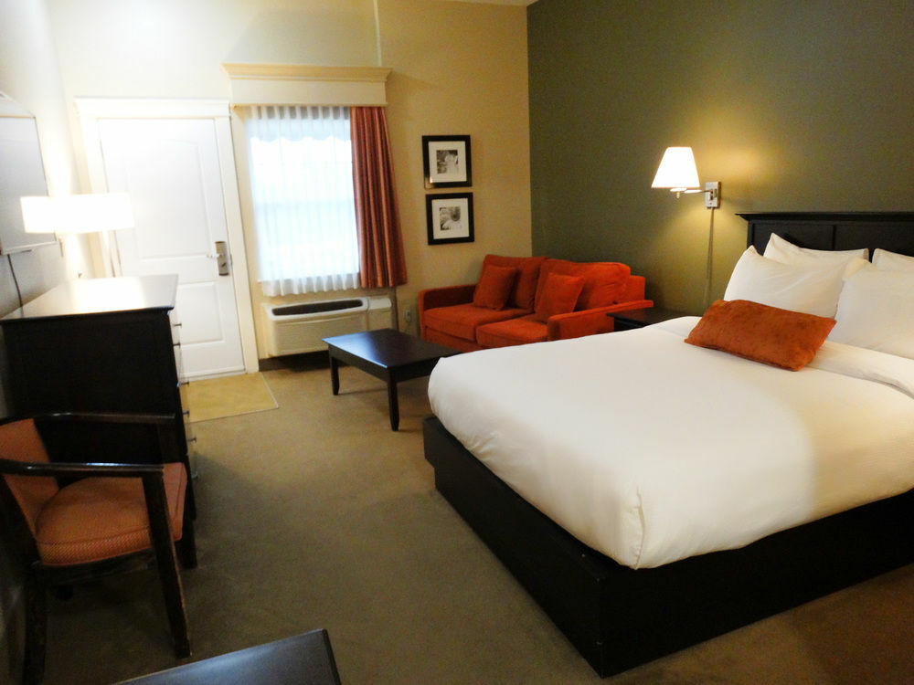 Quality Inn & Suites Amsterdam Fredericton Kültér fotó